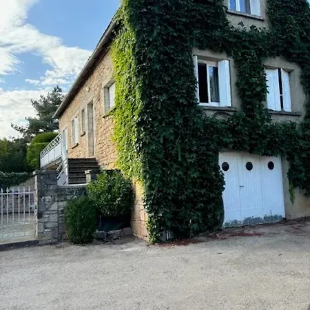 Maison Confortable Pres De Avec Jardin Feriehus